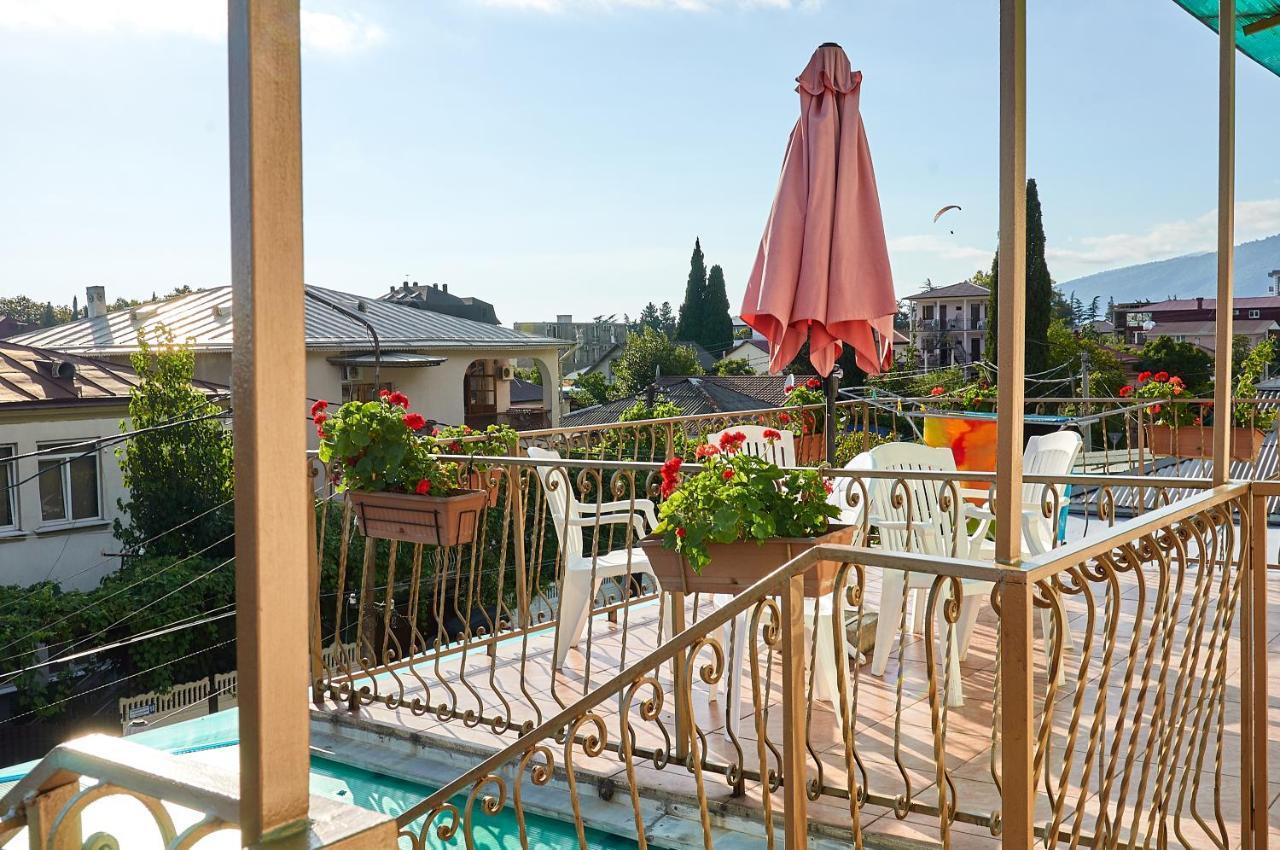 Отель Marco Club Гагра Экстерьер фото