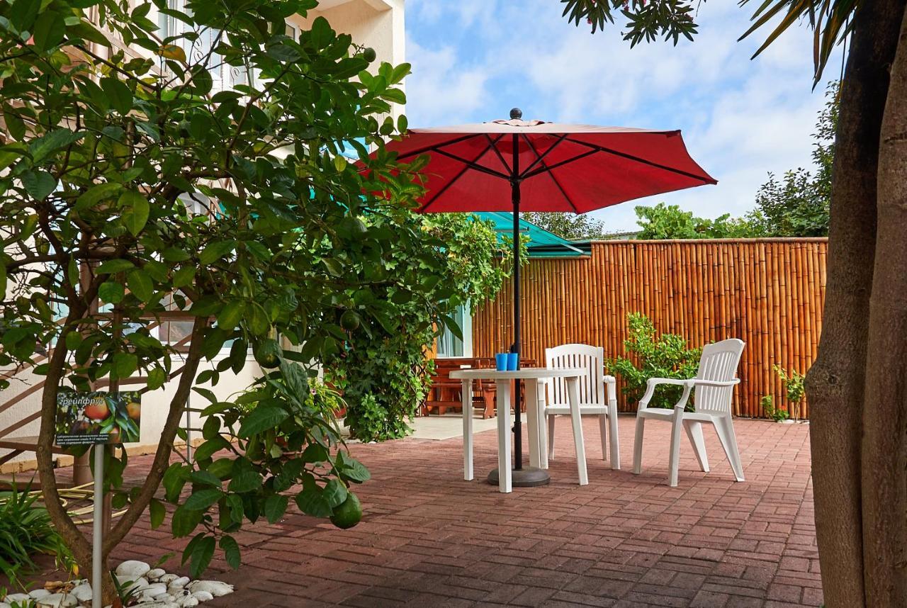 Отель Marco Club Гагра Экстерьер фото